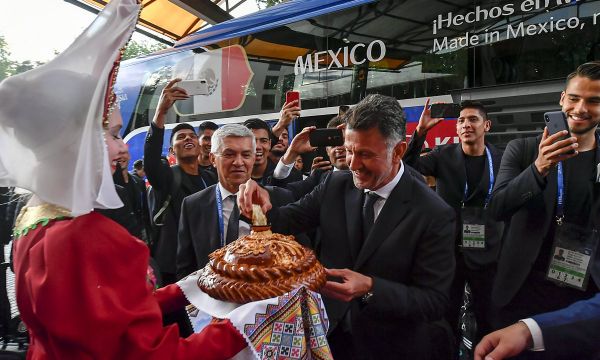 Националният на Мексико пристигна в Русия 