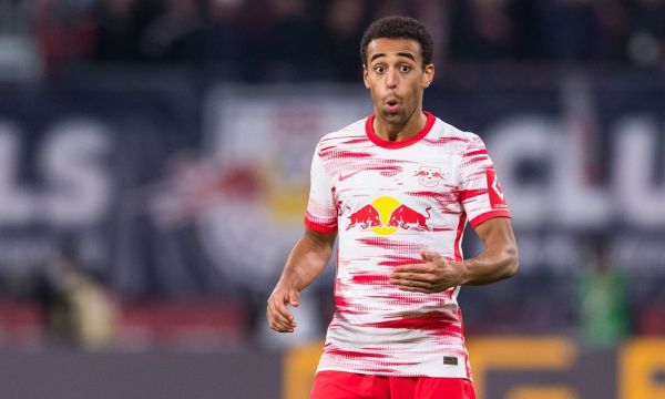 Ман Юнайтед намери алтернатива на Трипиър 