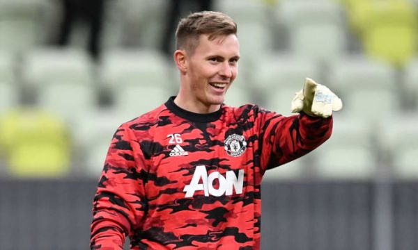  Хендерсън настоява за трансфер през януари