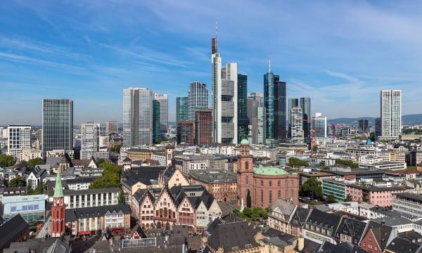 Франкфурт: Градът на контрастите 
