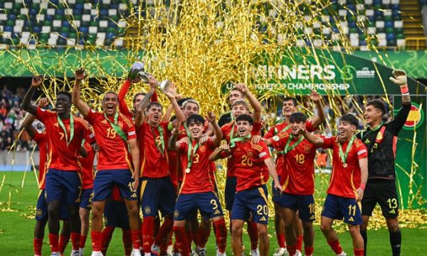 Испания U-19 стана европейски шампион