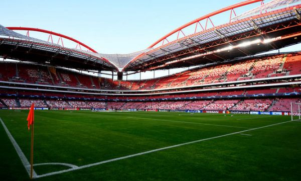 Лисабон и Франкфурт могат да приемат плейофите в ЛЕ