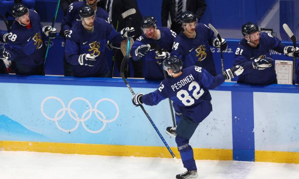 Финландия се класира за финала по хокей