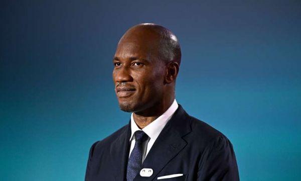 Дрогба и Уеа получиха постове от ФИФА