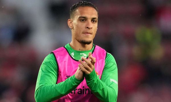 Бранител на Бетис си пожела Антони отново