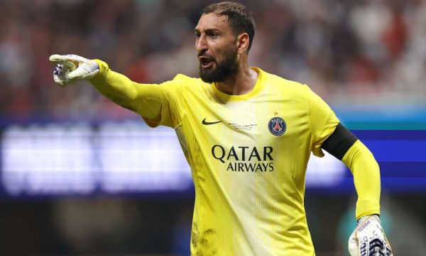 Ман Юнайтед с позиция относно Донарума