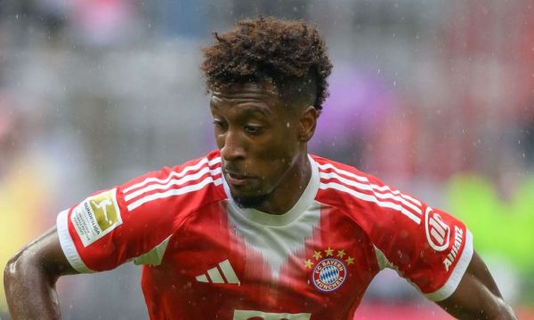 Двама от Челси могат да сменят Коман в Байерн