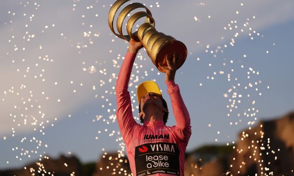 Йейтс спечели Джиро д'Италия 2025 г.