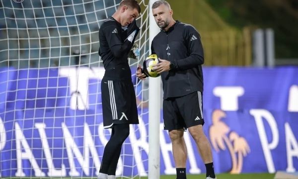 Треньорът на вратарите в Левски: Част от щаба на националния отбор заплашва Вуцов