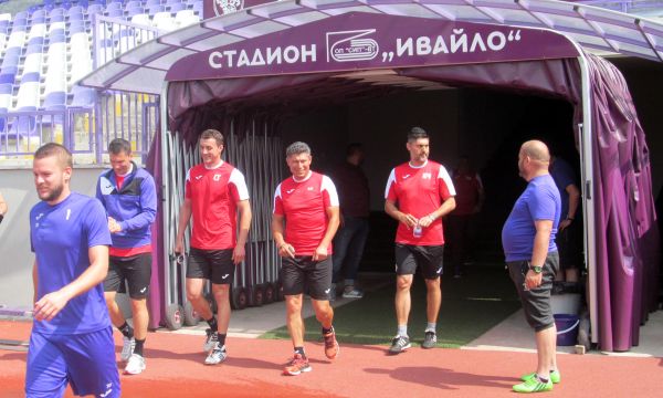 Краси Балъков изведе Етър за първа тренировка за новия сезон