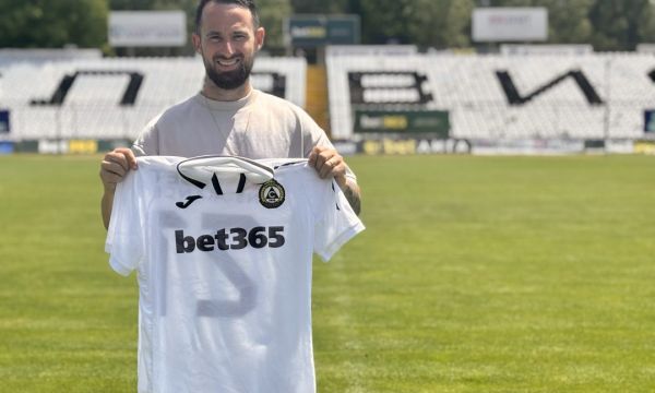 Бразилец се завърна в Славия