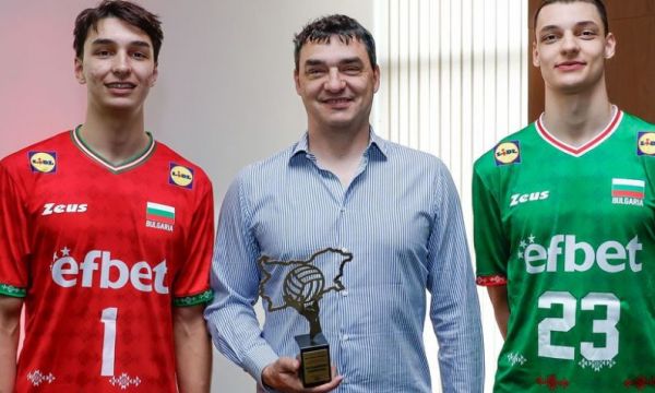 Владо Николов: Футболът няма как да се оправи! В отборите ни играят само чужденци