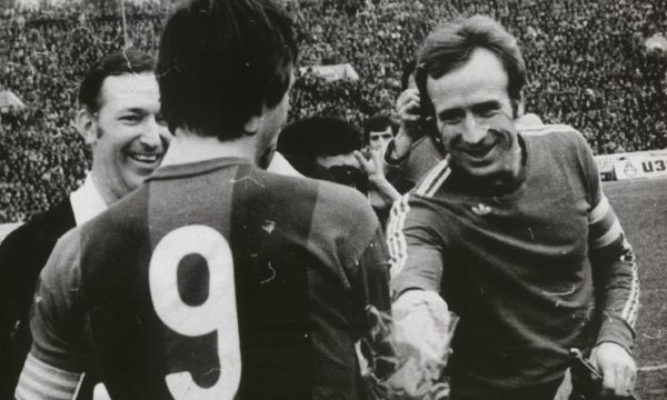 42 години от паметния двубой на Левски с Барселона (видео)