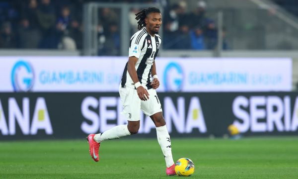 Ливърпул и Арсенал се интересуват от играч, който „има нещо специално“