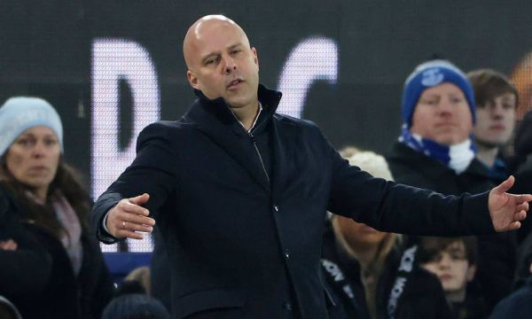 Слот не успял да проведе пресконференцията след дербито