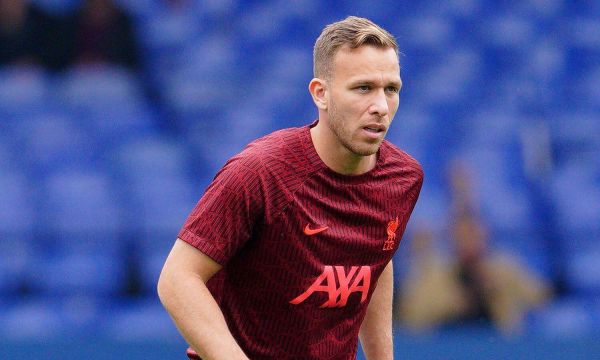 Ливърпул не се отказва от Мело