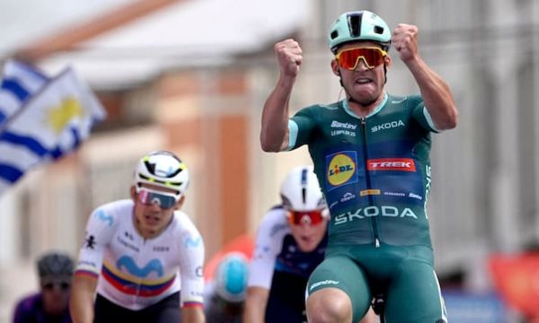 Педерсен спечели 15-ия етап от Вуелта 2025