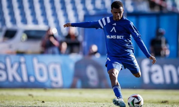 Висока сума от страна на Левски отказа Нант за Майкон