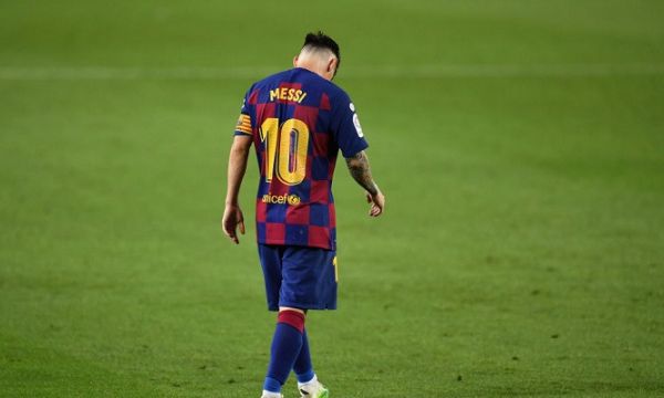 Меси ще напусне Барселона след година