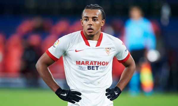 Ман Юнайтед иска да купи и Кунде