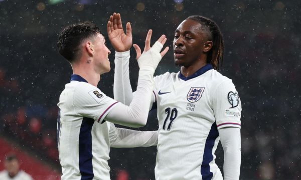 Англия продължи с победите, без допуснат гол