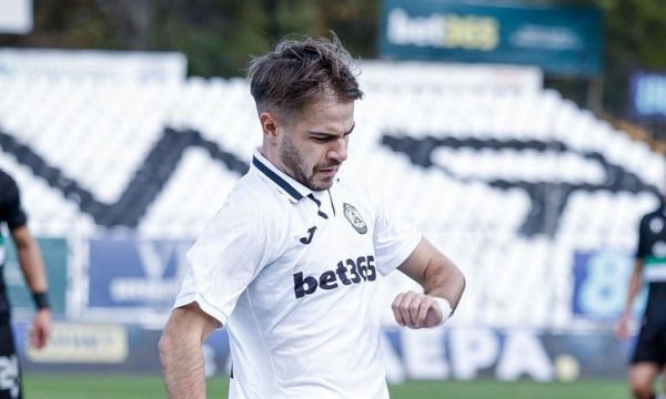 Славия с труден, но сладък успех във Враца