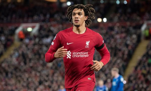 Ван Дайк е доволен от реакцията на Трент на критиките