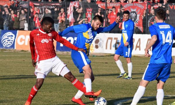 Верея няма да допусне Локо София да играе на тяхно място в Първа лига