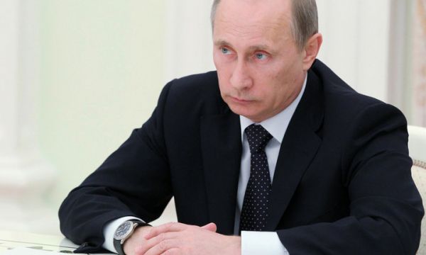 Путин: Не можем да си позволим закъснения с Мондиал 2018