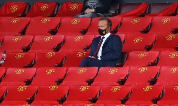  Ричард Арнолд заменя Удуърд на 1 февруари