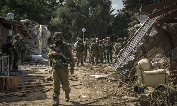 Двама от Апоел Тел Авив бяха убити в дома си 