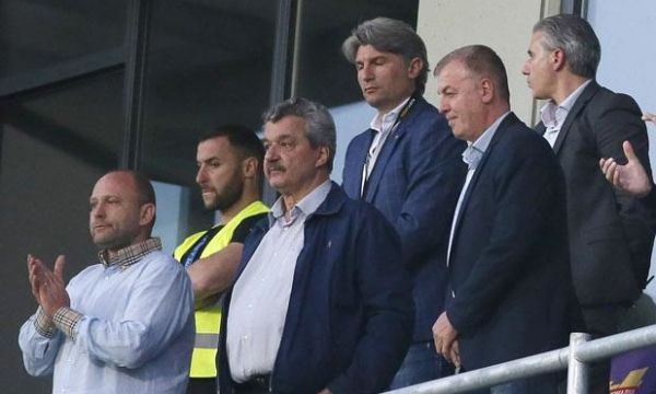 Тити Папазов: Не критикувайте играчите! Те са част от спасението на Левски