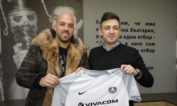 Официално: Михайлов в Левски до края на сезона