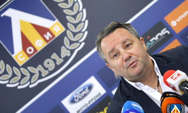 Стоянович: Ще се радвам, ако Обертан преподпише с Левски