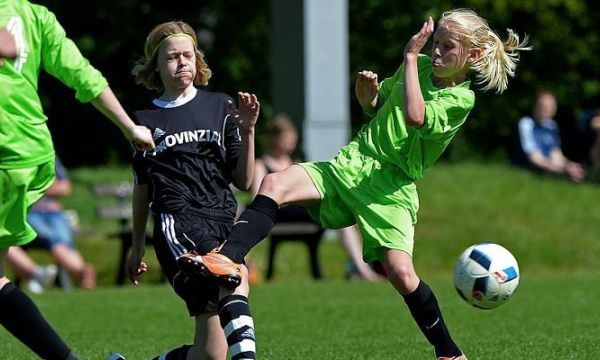 В Нидерландия разрешиха на жени да играят в мъжки отбори