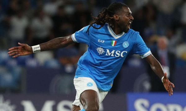 Наполи оглави класирането след победа над Каляри (видео)