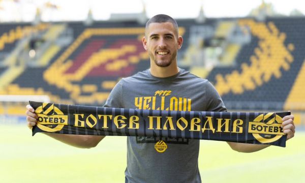 Нападател на Ботев Пловдив ще играе в Гърция