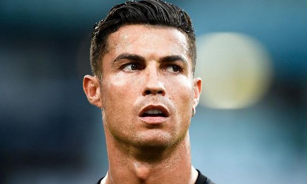 Роналдо ще пристигне в Манчестър след световните квалификации