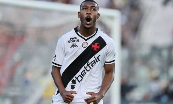 Барса предложи 30 млн. за нападател 