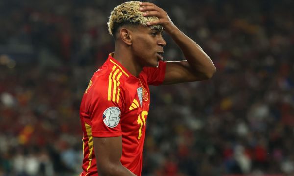 В Барса се консултираха с белгийски лекар за Ямал