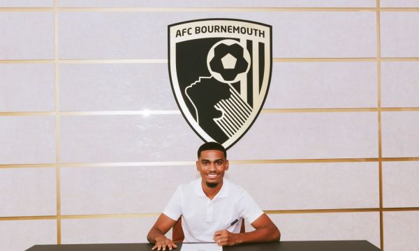 Борнемут се подсили с нападател
