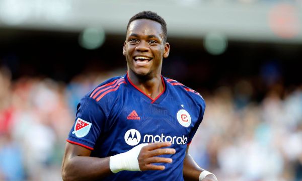 Ман Юнайтед се интересува от колумбиец