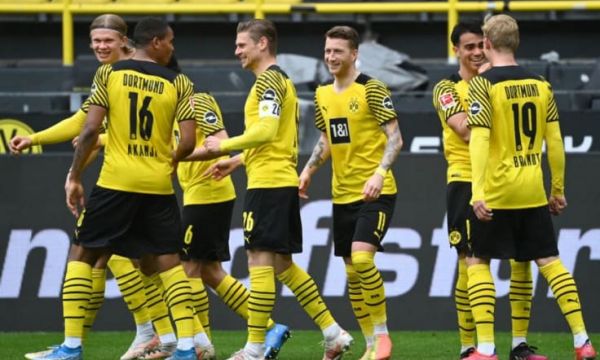 Дортмунд завърши сезона с победа над Леверкузен
