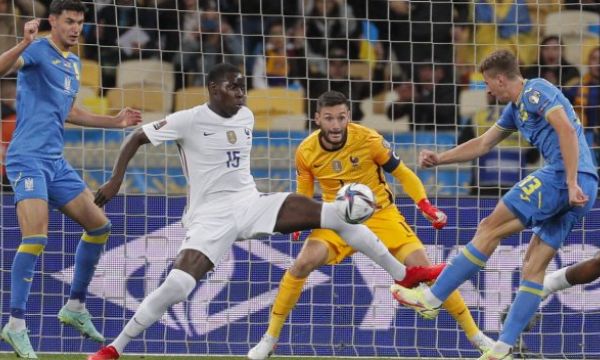 Франция отново не спечели след 1:1 в Киев 
