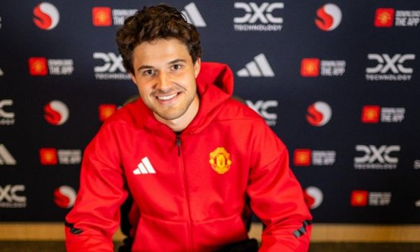 Фостър смята, че Ман Юнайтед поема риск с Ламенс 