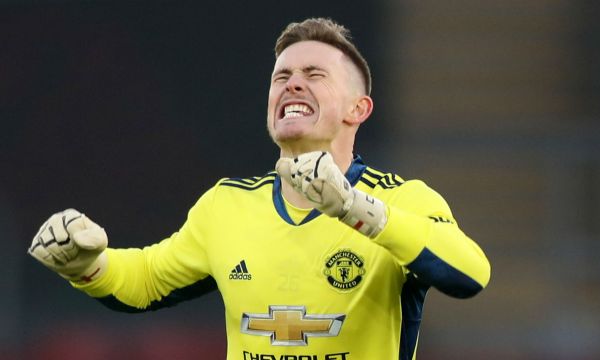 Скоулс: Чувствам се по-спокоен с Хендерсън на вратата 