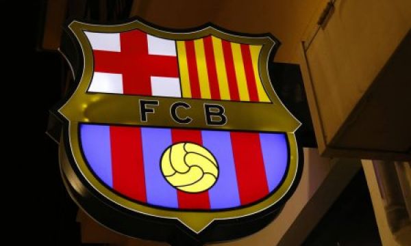 Барселона може да уволни главния лекар