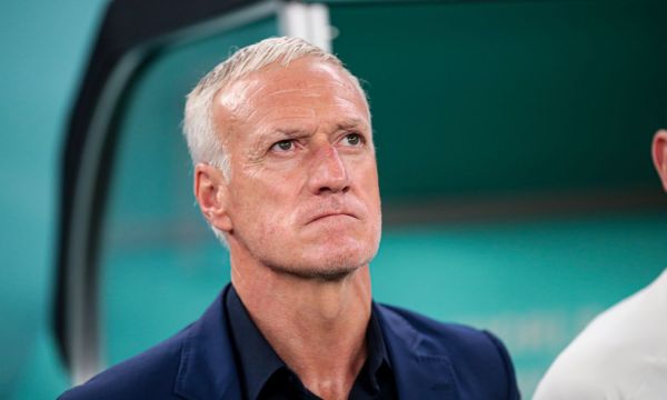 Дешан отговори на критиките на ПСЖ