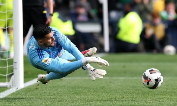 Митов спаси дузпа, но това не бе достатъчно за Абърдийн в ЛК