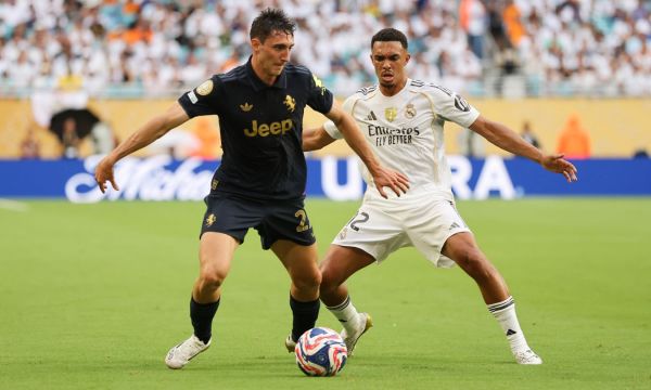 Джерард: Нямаше да премина в Реал Мадрид като Александър-Арнолд 